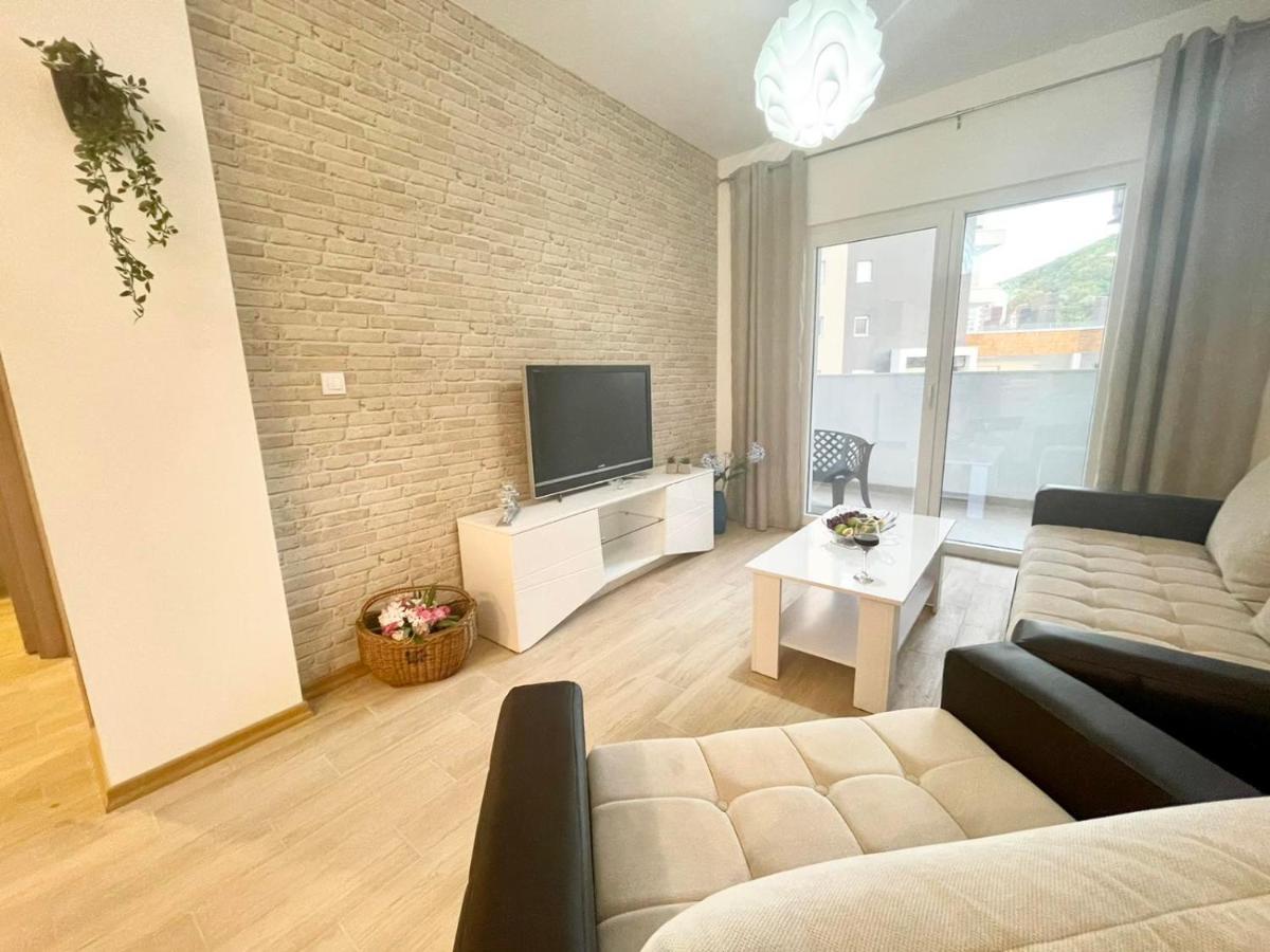 Olive Square Apartment Budua Esterno foto