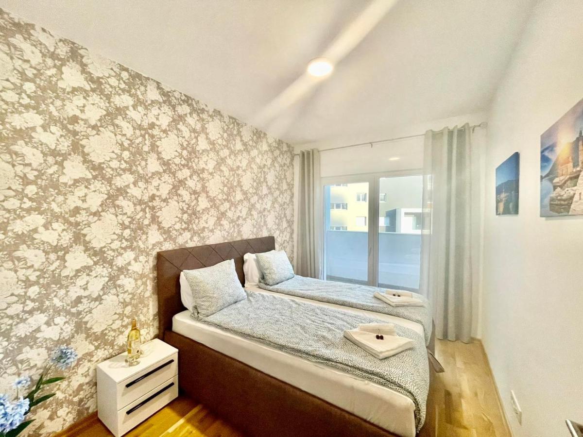 Olive Square Apartment Budua Esterno foto